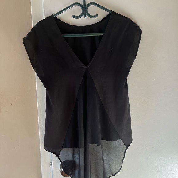 Vero Moda Deep V Sheer Back Blouse - Picture 2 of 3